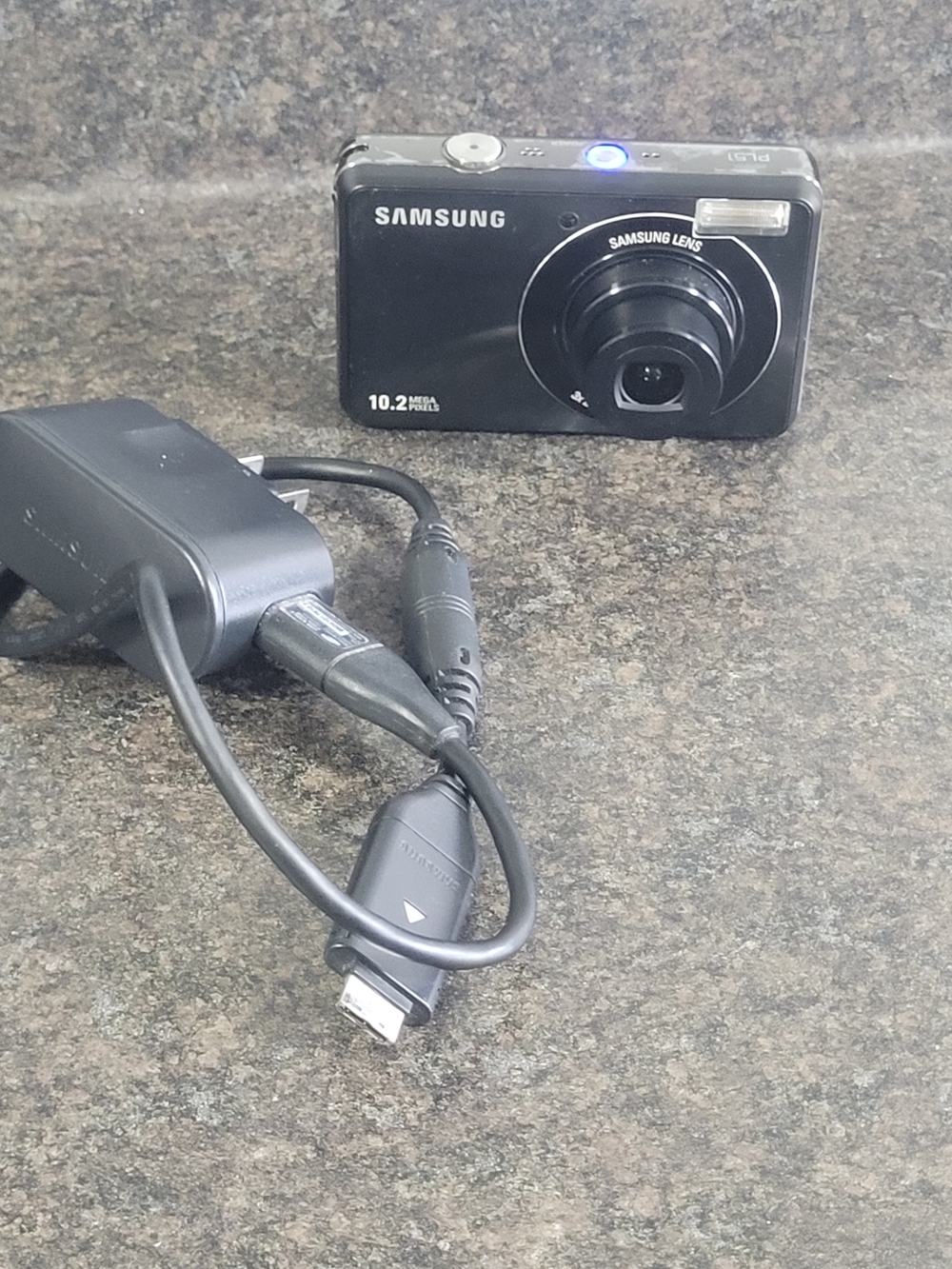 Samsung Black Compact Digital Camera with Charger PL51 10.2 MP 3x Optical Zoom